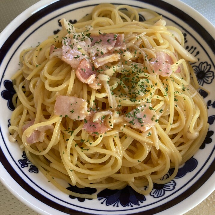 簡単!別茹で不要!ワンパンでバター醤油パスタ